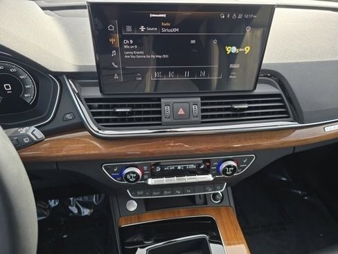 Used 2023 Audi Q5 2.0T Prestige w/ Prestige Package image 44