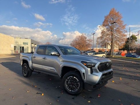 New 2025 Toyota Tacoma TRD Sport image 7