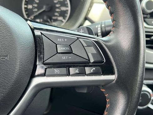 Used 2024 Nissan Altima 2.5 SR FWD image 27