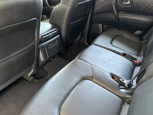 Certified 2022 Nissan Armada SV w/ SV Appearance Package image 12