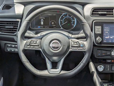 Certified 2024 Nissan Leaf SV Plus image 15