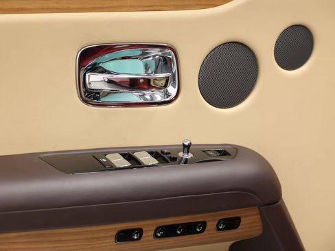 Used 2022 Rolls-Royce Ghost w/ Ghost Package AWD/4WD image 11