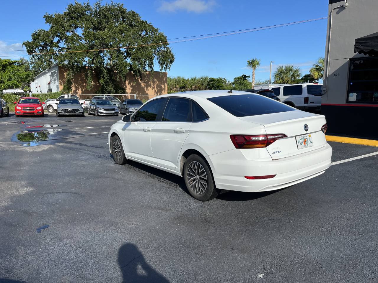 Used 2019 Volkswagen Jetta SE FWD image 2