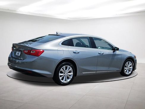 Used 2025 Chevrolet Malibu LT FWD image 7