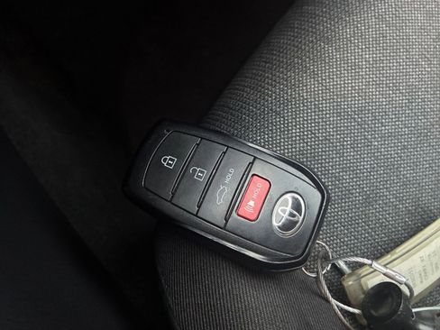 Used 2025 Toyota Camry LE image 22