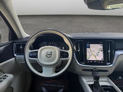 Used 2019 Volvo S60 T6 Momentum AWD/4WD image 27