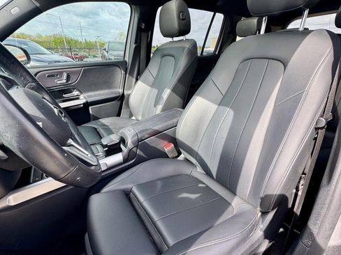 Used 2022 Mercedes-Benz GLB 250 4MATIC image 14