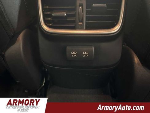 Used 2022 Subaru Outback Premium image 34