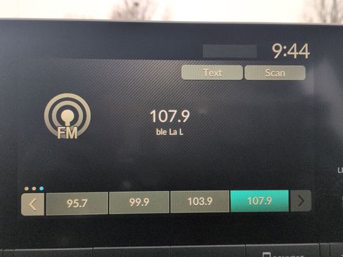 Used 2024 Honda HR-V Sport image 18