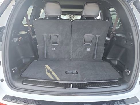 Used 2023 Jeep Grand Cherokee L Laredo image 14