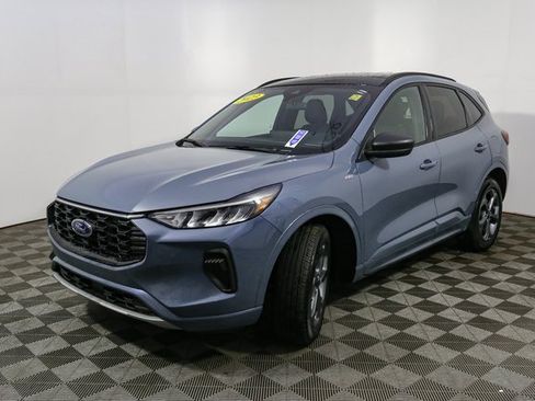 Used 2023 Ford Escape ST-Line w/ Tech Pack #1 image 5