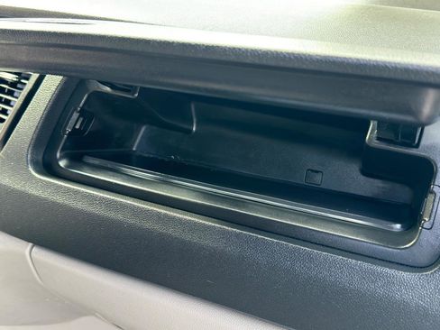 Used 2019 Kia Sedona EX FWD image 34