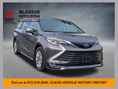 Used 2022 Toyota Sienna Platinum