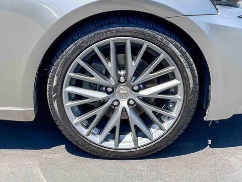 Used 2015 Lexus IS 250 w/ Navigation System Package RWD image 9