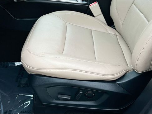 Used 2021 Ford Explorer Limited w/ Equipment Group 301A image 19