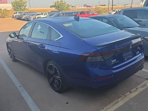 Used 2025 Honda Accord Sport image 29