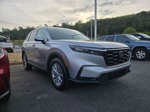 Used 2025 Honda CR-V EX-L image 3