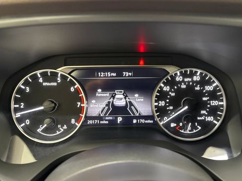 Used 2023 Nissan Rogue SV AWD/4WD image 16