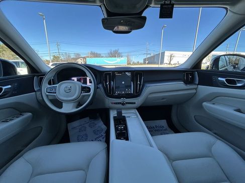 Certified 2025 Volvo XC60 T8 Core w/ Protection Package Premier image 12