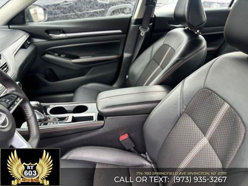 Used 2024 Nissan Sentra SV FWD image 21