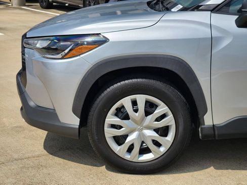 Used 2022 Toyota Corolla Cross L FWD image 8