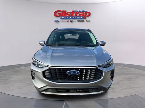 Used 2023 Ford Escape Platinum w/ Premium Technology Package image 2