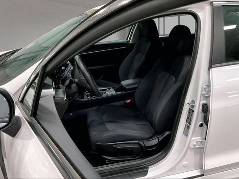 Used 2022 Kia K5 LXS FWD image 21