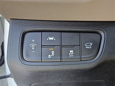 Used 2019 Hyundai Santa Fe SEL w/ Cargo Package image 31