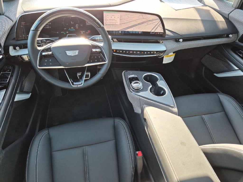 Used 2026 Cadillac Optiq Sport 1 RWD image 13