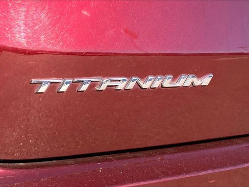 Certified 2022 Ford Edge Titanium image 30