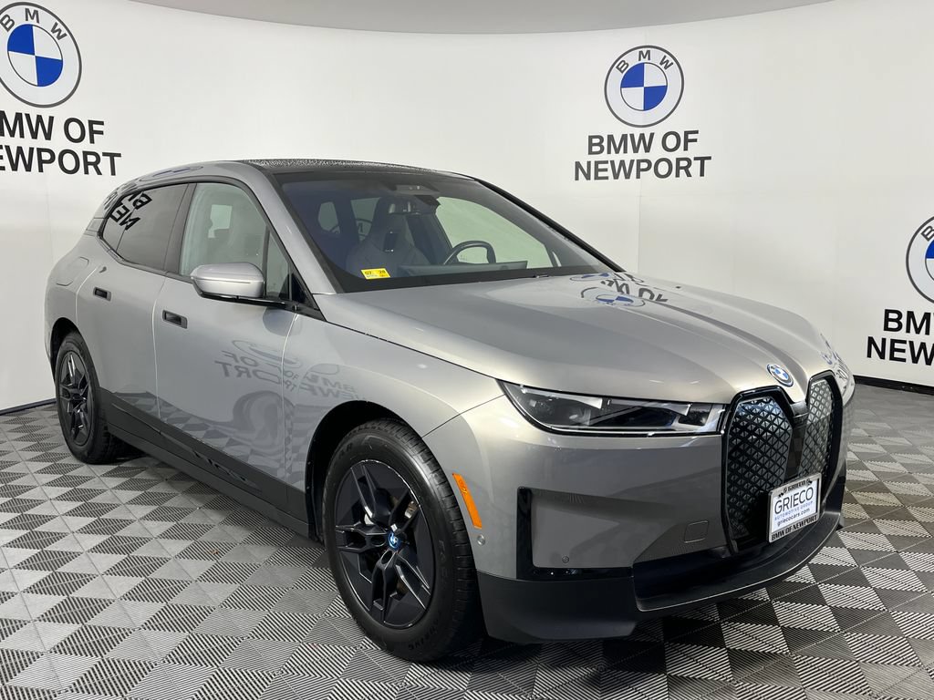 Used 2024 BMW iX xDrive50 AWD/4WD image 1