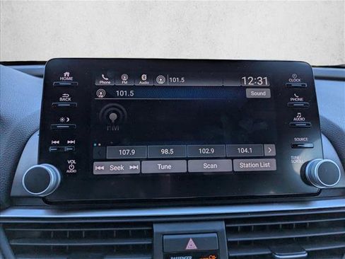 Used 2018 Honda Accord Sport image 17