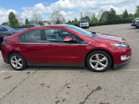 Used 2015 Chevrolet Volt Premium w/ Premium Trim Package FWD image 4