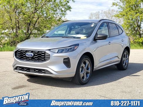 Certified 2024 Ford Escape ST-Line w/ Tech Pack #1 AWD/4WD image 2