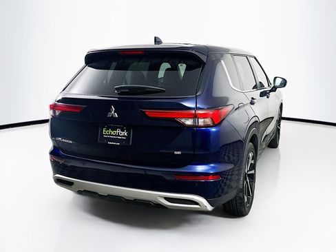 Used 2024 Mitsubishi Outlander SE image 9