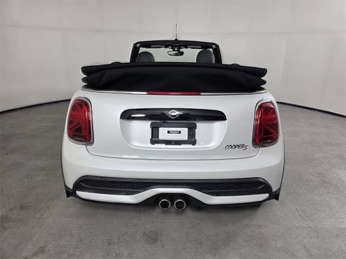 Used 2024 MINI Cooper S image 5