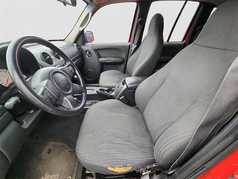 Used 2002 Jeep Liberty Sport image 7