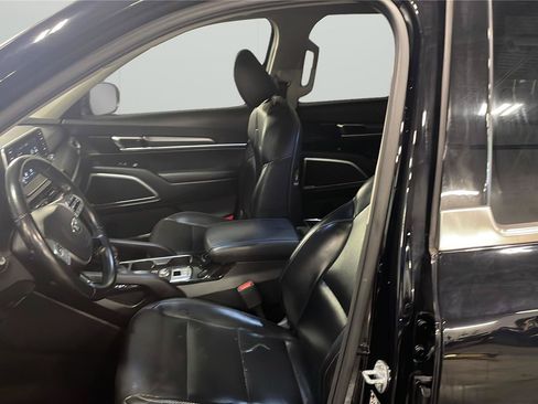 Used 2020 Kia Telluride S FWD image 10