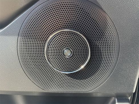 Used 2023 Ford Expedition Max Limited image 20