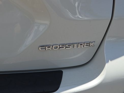Used 2024 Subaru Crosstrek 2.0i Premium AWD/4WD image 12