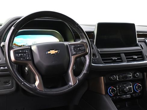 Used 2023 Chevrolet Suburban High Country image 12