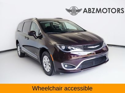 Used 2018 Chrysler Pacifica Touring-L