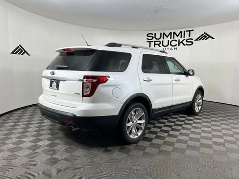 Used 2014 Ford Explorer XLT w/ Equipment Group 202A image 4