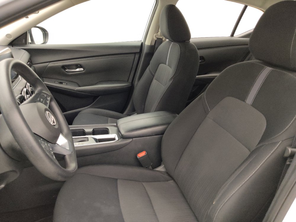 Used 2024 Nissan Sentra SV FWD image 17