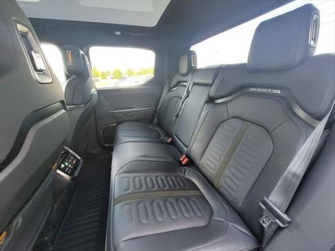Used 2025 Rivian R1T Adventure Dual AWD/4WD image 18