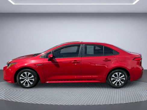 Used 2021 Toyota Corolla LE w/ Carpet Mat Package (TMS) FWD image 3