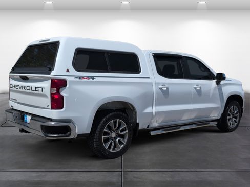 Used 2020 Chevrolet Silverado 1500 LT image 5
