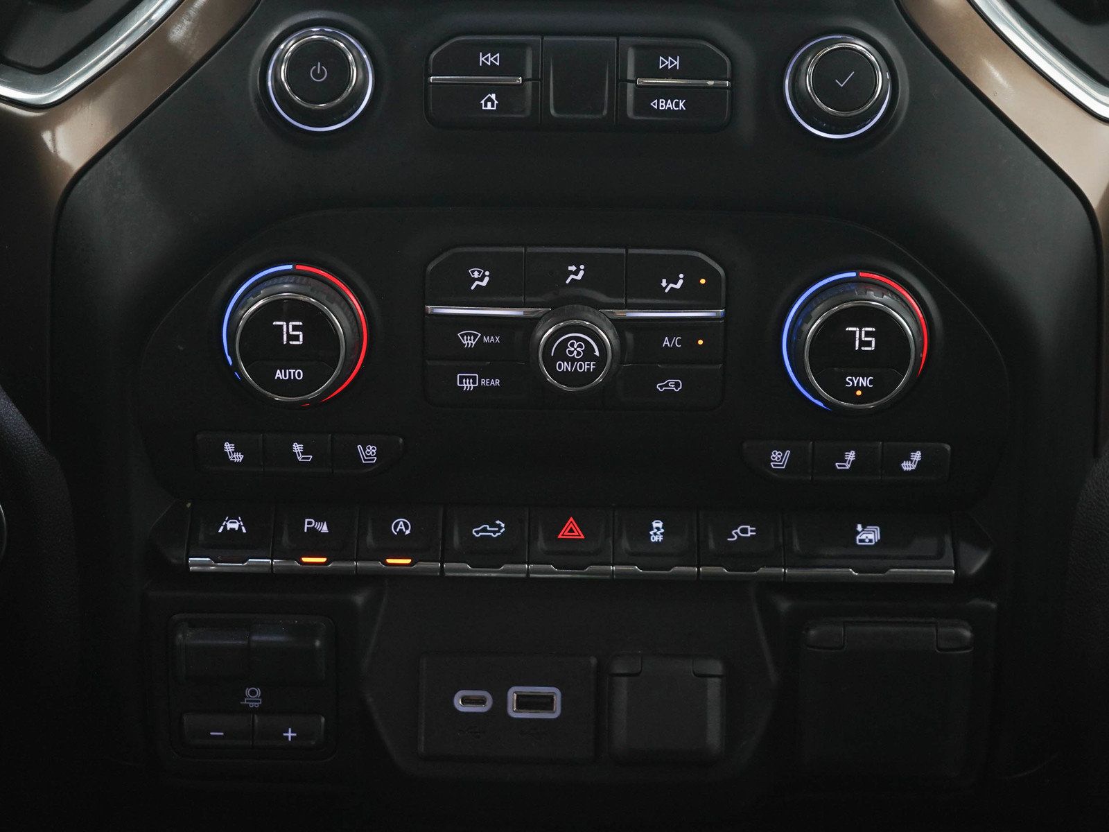 Used 2020 Chevrolet Silverado 1500 High Country AWD/4WD image 19