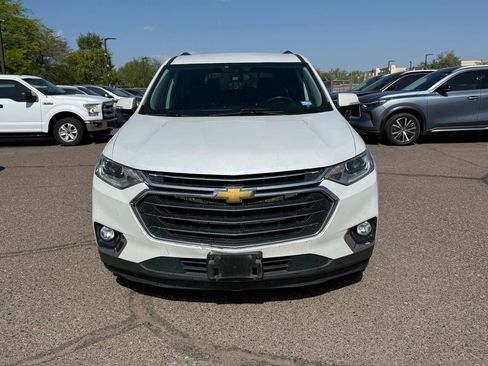 Used 2021 Chevrolet Traverse LT FWD image 2