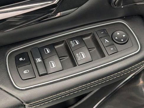 Used 2022 RAM 1500 Limited AWD/4WD image 12